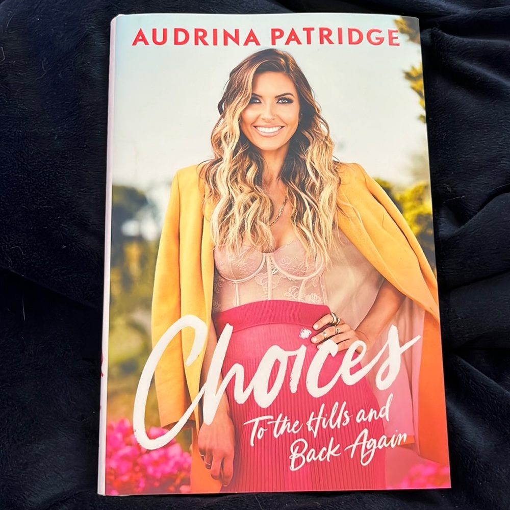 Brand new book from Audrina Patridge from the Hills! plus free surprise gift!